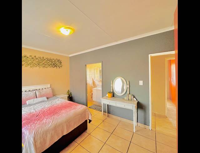 3 BEDROOM HOUSE FOR SALE IN WATERVAL EAST